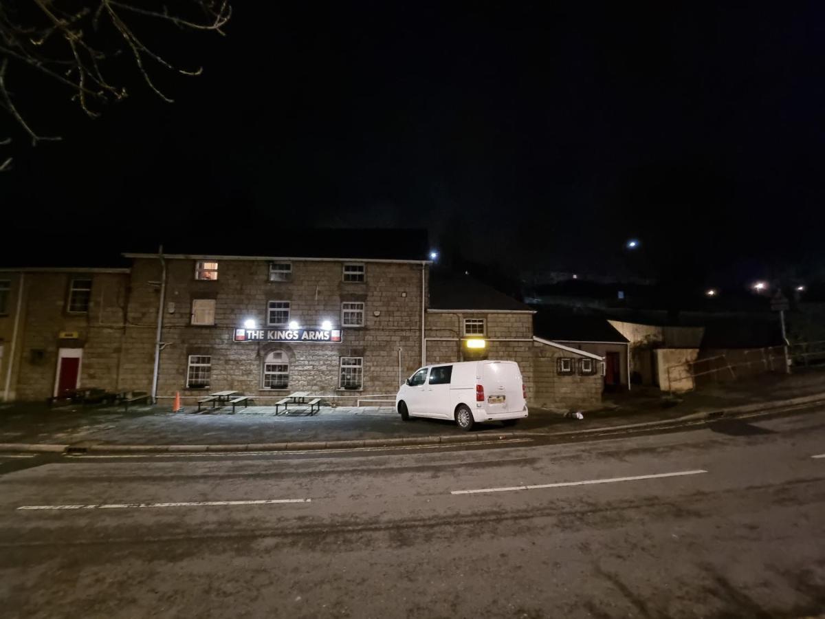 Kings Arms Guest House Ebbw Vale Exterior photo