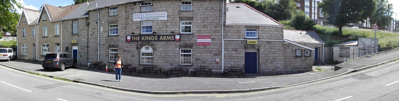 Kings Arms Guest House Ebbw Vale Exterior photo